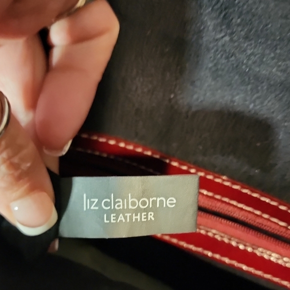 Liz Claiborne Shiny Burgundy Shoulder Bag - Picture 4 of 10